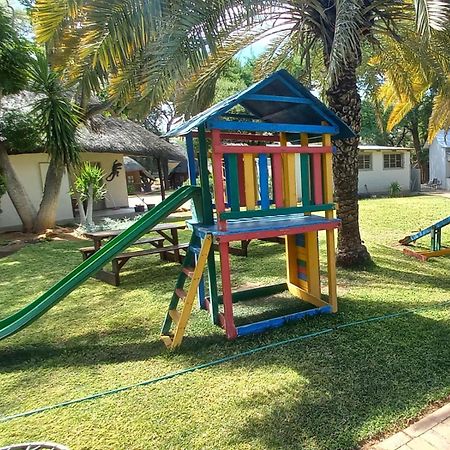 Ombinda Country Lodge Outjo Dış mekan fotoğraf